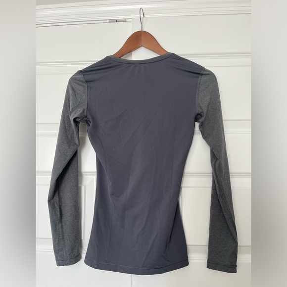 Nike Pro Performance Top - Picture 3 of 3